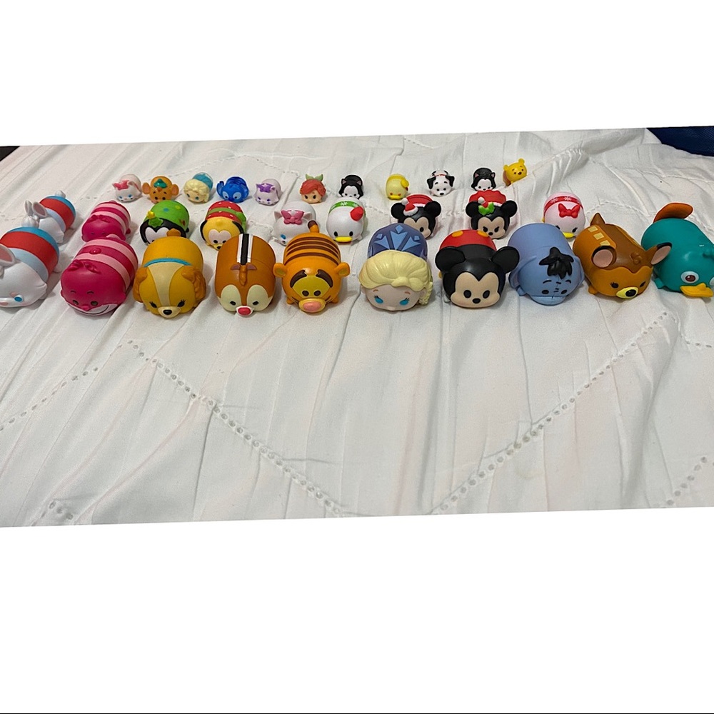 Selling 30 tsum tsum collectibles